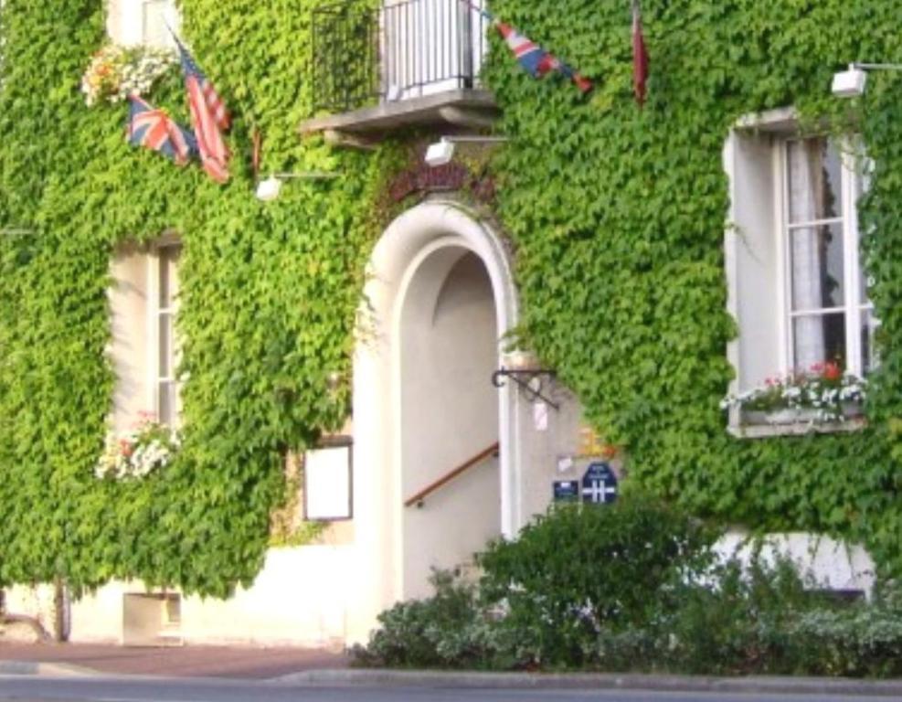 Auberge Du Vieux Chateau Saint-Sauveur-le-Vicomte Luaran gambar